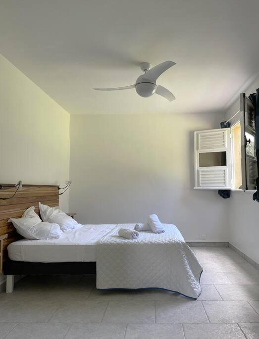 Spacieux Appartement A La Villa Montagne Le Carbet Exterior foto